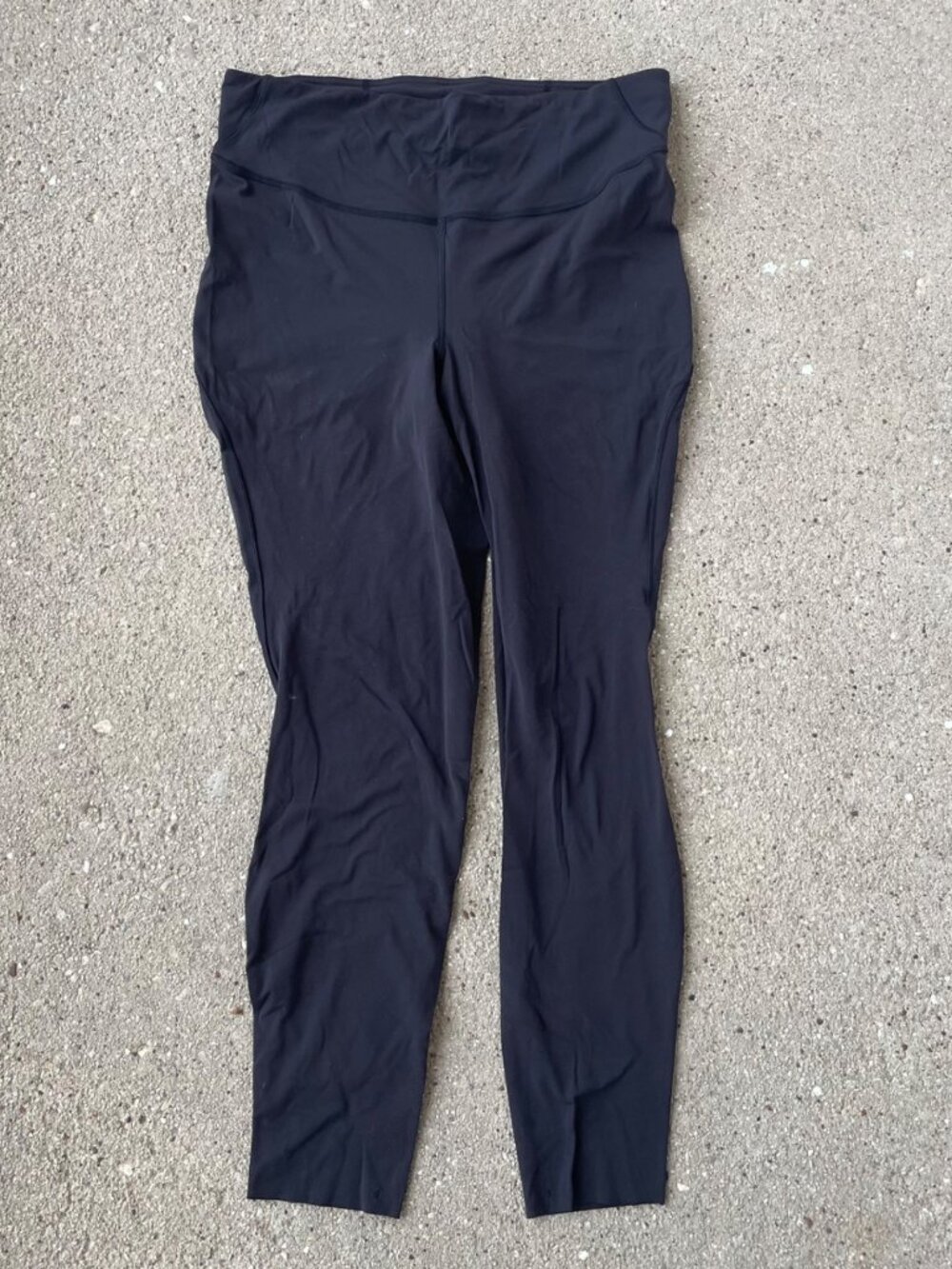 Lululemon Leggings 12 Black Logo Pilates Classic Yoga Old Money Quiet Luxury